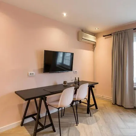 Old Town Apartment
